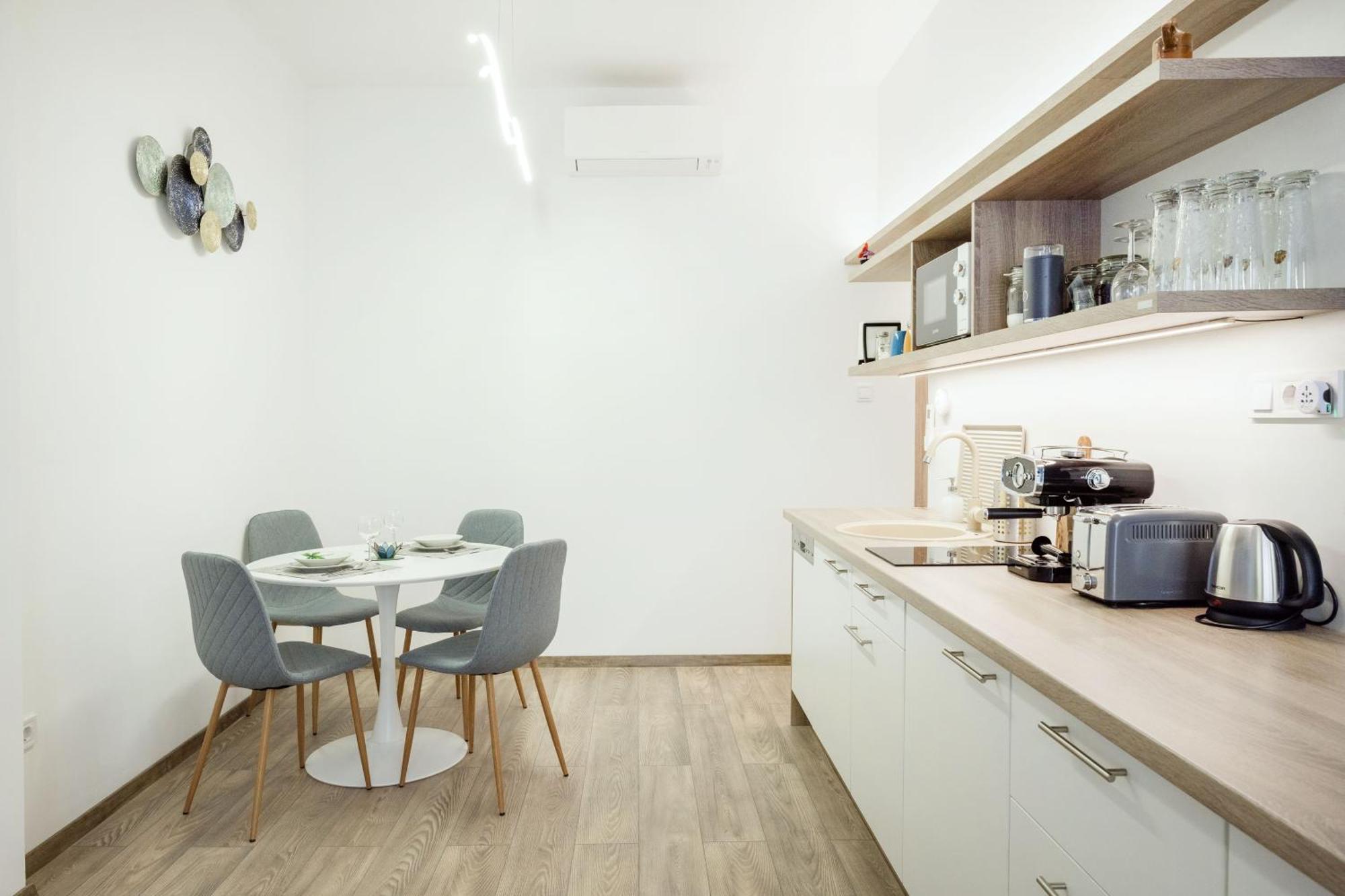 Elemental Retreats - Wood & Water Studios Budapest Kültér fotó